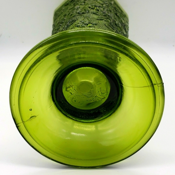 Vintage Anchor Hocking Avocado Green Glass Vase with Grapes and Leaves texured - Picture 6 of 10
